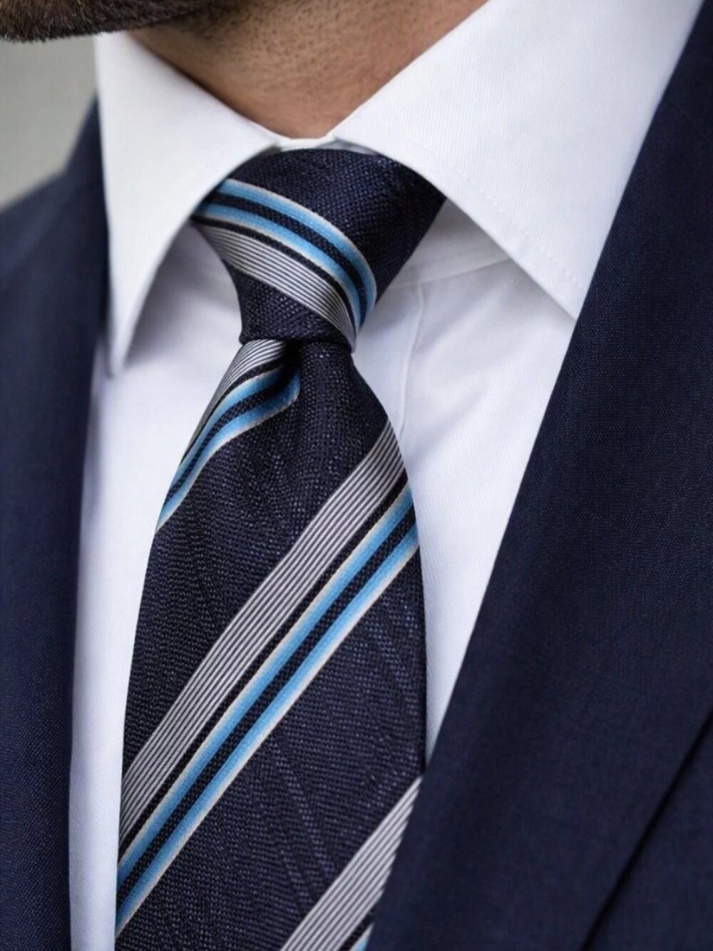 ETRO Milano Tie Blue and Gray Diagonal Stripes Design 100% Silk Made In Italy